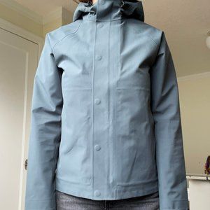 Everlane renew storm jacket raincoat